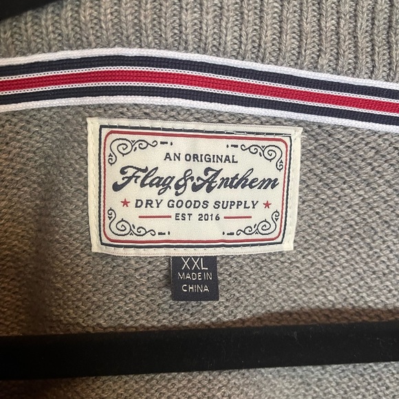 Flag & Anthem Men’s 1/4 zip sweater - size XXL - Picture 4 of 5